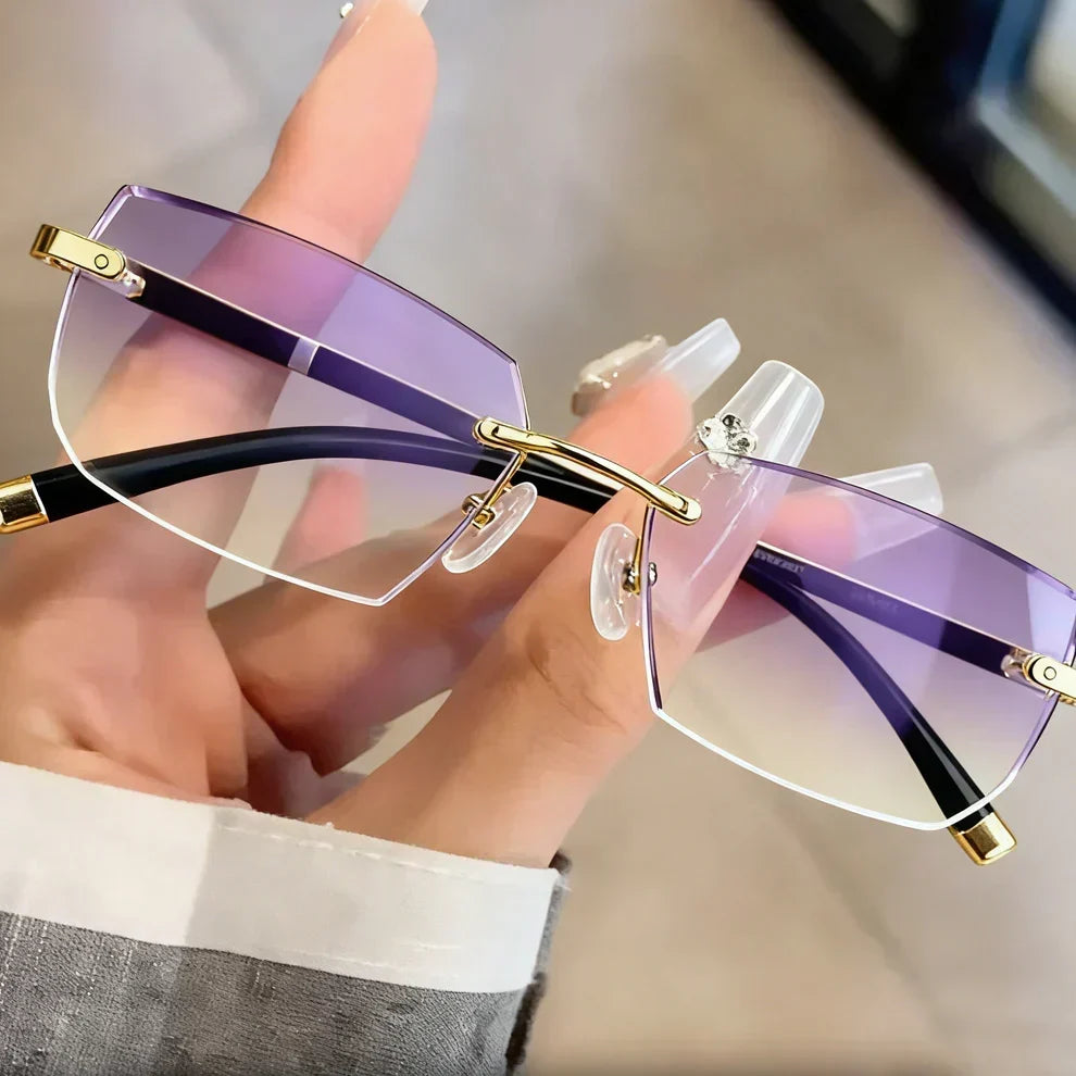 NATRAVOR™ – Die Brille, die alles verändert.